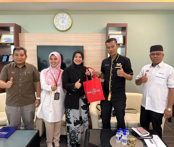 Kunjungan hormat daripada Puan Zeyana binti Abdullah, Timbalan Pengarah Politeknik Melaka pada 4 September 2023 di Pejabat bersama Pengarah Eksekutif LPM.